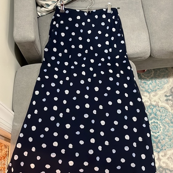 Abercrombie & Fitch | Chiffon Column Midi Skirt - Picture 2 of 6